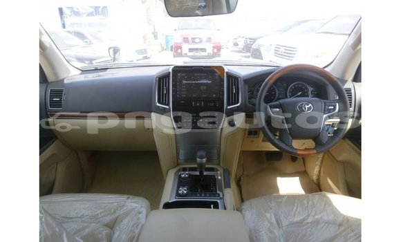 Buy Import Toyota Land Cruiser Black Car in Import - Dubai in Enga Buy Import Toyota Land Cruiser Black Car in Import - Dubai in Enga