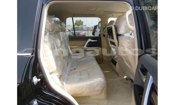 Buy Import Toyota Land Cruiser Black Car in Import - Dubai in Enga Buy Import Toyota Land Cruiser Black Car in Import - Dubai in Enga
