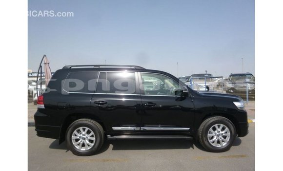 Buy Import Toyota Land Cruiser Black Car in Import - Dubai in Enga Buy Import Toyota Land Cruiser Black Car in Import - Dubai in Enga