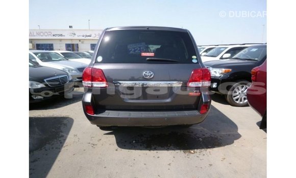 Buy Import Toyota Land Cruiser Other Car in Import - Dubai in Enga Buy Import Toyota Land Cruiser Other Car in Import - Dubai in Enga