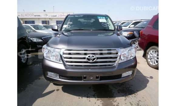 Buy Import Toyota Land Cruiser Other Car in Import - Dubai in Enga Buy Import Toyota Land Cruiser Other Car in Import - Dubai in Enga