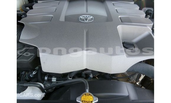 Buy Import Toyota Land Cruiser Other Car in Import - Dubai in Enga Buy Import Toyota Land Cruiser Other Car in Import - Dubai in Enga