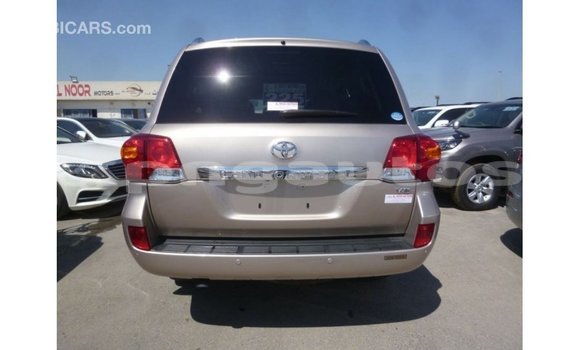 Buy Import Toyota Land Cruiser Other Car in Import - Dubai in Enga Buy Import Toyota Land Cruiser Other Car in Import - Dubai in Enga
