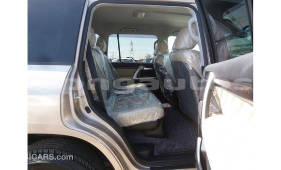 Buy Import Toyota Land Cruiser Other Car in Import - Dubai in Enga Buy Import Toyota Land Cruiser Other Car in Import - Dubai in Enga