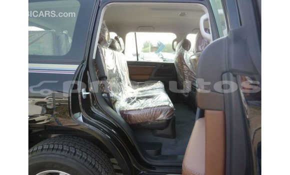 Buy Import Toyota Land Cruiser Black Car in Import - Dubai in Enga Buy Import Toyota Land Cruiser Black Car in Import - Dubai in Enga