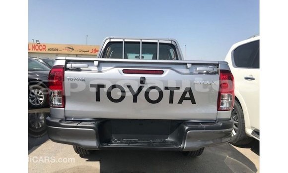 Buy Import Toyota Hilux Other Car in Import - Dubai in Enga Buy Import Toyota Hilux Other Car in Import - Dubai in Enga