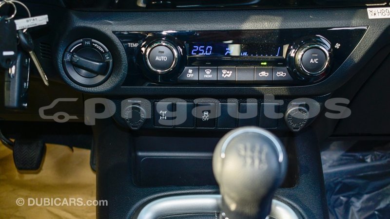 Big with watermark toyota hilux enga import dubai 5428