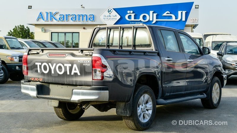 Big with watermark toyota hilux enga import dubai 5428