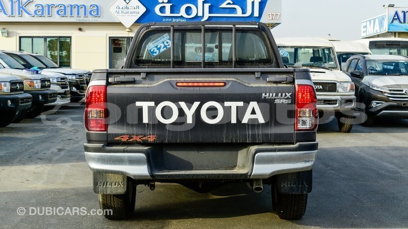 Big with watermark toyota hilux enga import dubai 5428