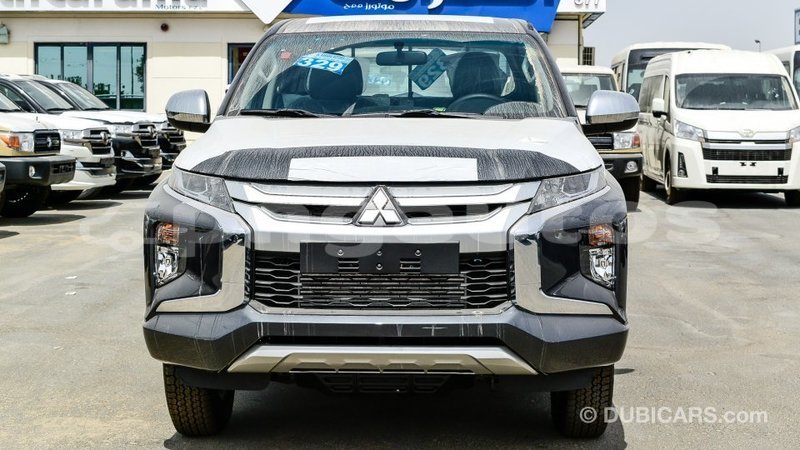 Big with watermark mitsubishi l200 enga import dubai 5430