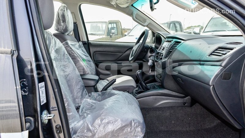 Big with watermark mitsubishi l200 enga import dubai 5430