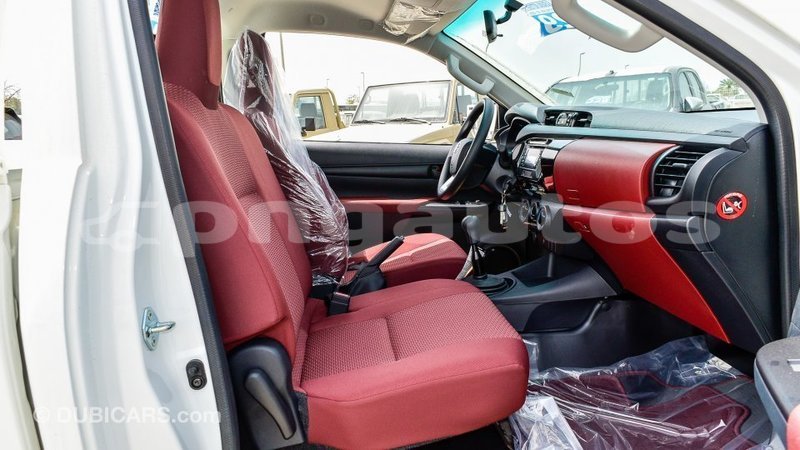 Big with watermark toyota hilux enga import dubai 5431