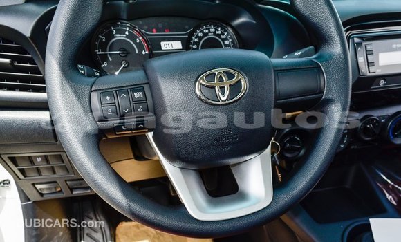 Buy Import Toyota Hilux White Car in Import - Dubai in Enga Buy Import Toyota Hilux White Car in Import - Dubai in Enga