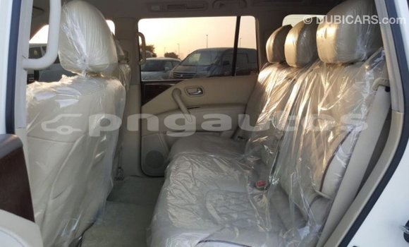 Buy Import Nissan Patrol White Car in Import - Dubai in Enga Buy Import Nissan Patrol White Car in Import - Dubai in Enga