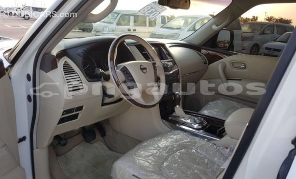 Buy Import Nissan Patrol White Car in Import - Dubai in Enga Buy Import Nissan Patrol White Car in Import - Dubai in Enga