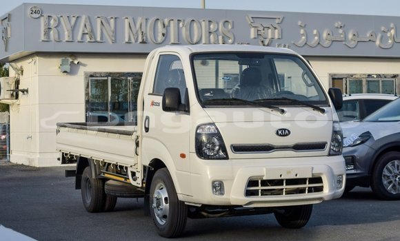 Buy Import Kia Carens White Car in Import - Dubai in Enga Buy Import Kia Carens White Car in Import - Dubai in Enga