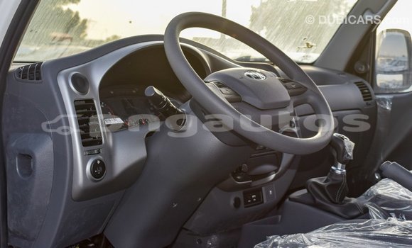 Buy Import Kia Carens White Car in Import - Dubai in Enga Buy Import Kia Carens White Car in Import - Dubai in Enga