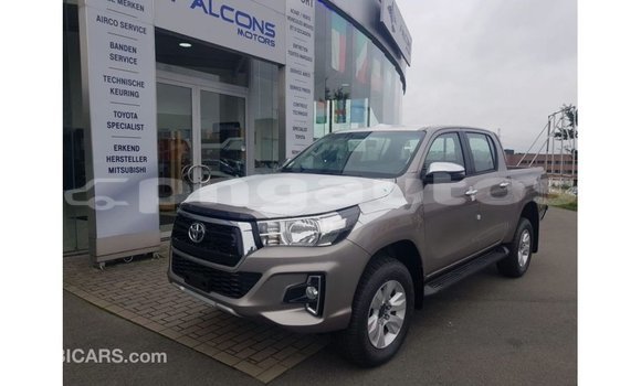 Buy Import Toyota Hilux Other Car in Import - Dubai in Enga Buy Import Toyota Hilux Other Car in Import - Dubai in Enga