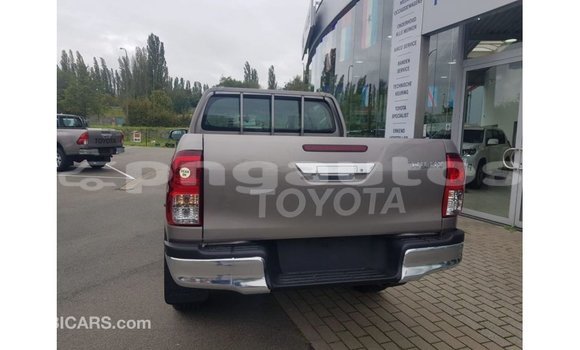 Buy Import Toyota Hilux Other Car in Import - Dubai in Enga Buy Import Toyota Hilux Other Car in Import - Dubai in Enga
