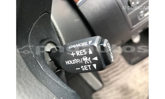 Buy Import Toyota Land Cruiser White Car in Import - Dubai in Enga Buy Import Toyota Land Cruiser White Car in Import - Dubai in Enga