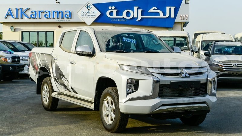 Big with watermark mitsubishi l200 enga import dubai 5455