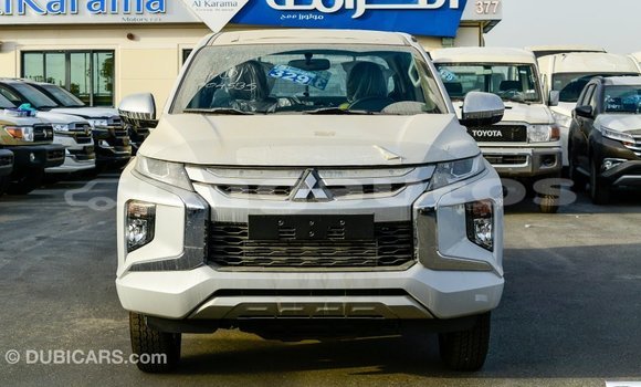 Buy Import Mitsubishi L200 White Car in Import - Dubai in Enga Buy Import Mitsubishi L200 White Car in Import - Dubai in Enga