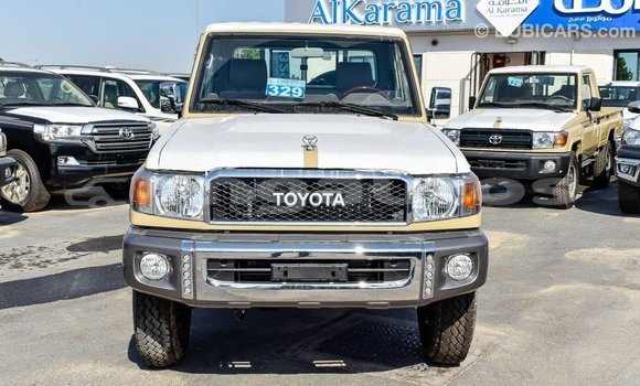 Buy Import Toyota Land Cruiser Beige Car in Import - Dubai in Enga Buy Import Toyota Land Cruiser Beige Car in Import - Dubai in Enga