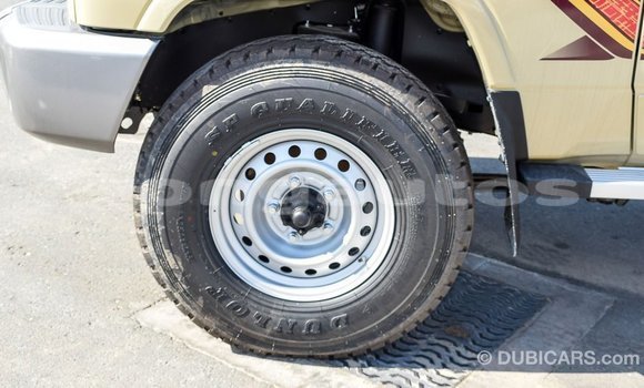 Buy Import Toyota Land Cruiser Beige Car in Import - Dubai in Enga Buy Import Toyota Land Cruiser Beige Car in Import - Dubai in Enga