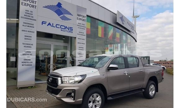 Buy Import Toyota Hilux Other Car in Import - Dubai in Enga Buy Import Toyota Hilux Other Car in Import - Dubai in Enga