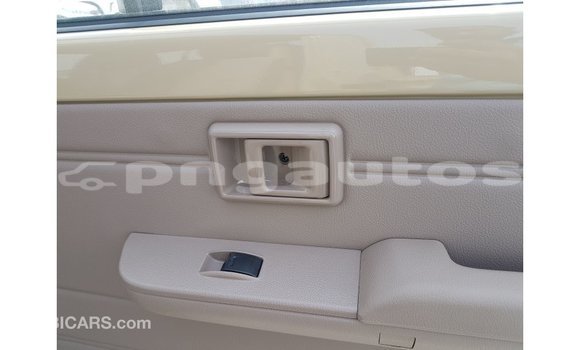 Buy Import Toyota Land Cruiser Beige Car in Import - Dubai in Enga Buy Import Toyota Land Cruiser Beige Car in Import - Dubai in Enga