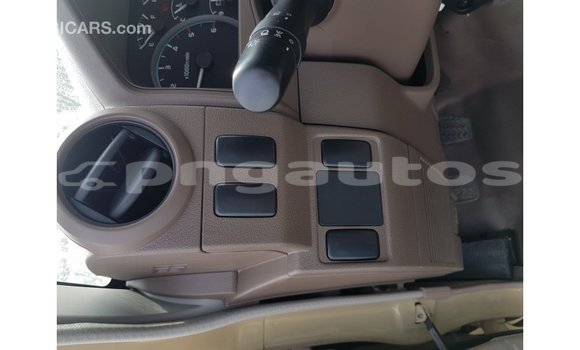 Buy Import Toyota Land Cruiser Beige Car in Import - Dubai in Enga Buy Import Toyota Land Cruiser Beige Car in Import - Dubai in Enga