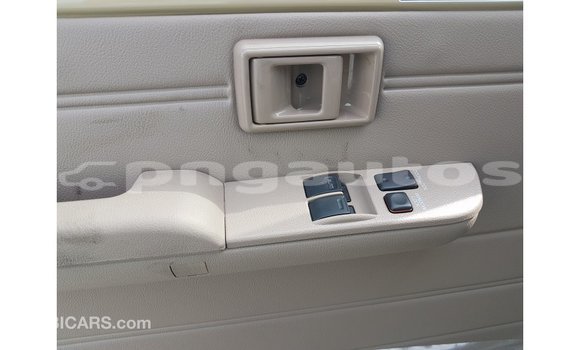 Buy Import Toyota Land Cruiser Beige Car in Import - Dubai in Enga Buy Import Toyota Land Cruiser Beige Car in Import - Dubai in Enga