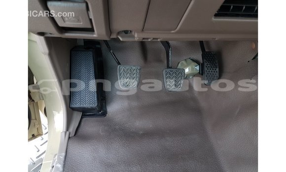 Buy Import Toyota Land Cruiser Beige Car in Import - Dubai in Enga Buy Import Toyota Land Cruiser Beige Car in Import - Dubai in Enga