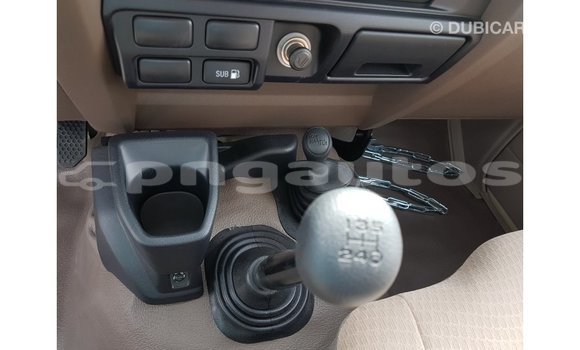Buy Import Toyota Land Cruiser Beige Car in Import - Dubai in Enga Buy Import Toyota Land Cruiser Beige Car in Import - Dubai in Enga