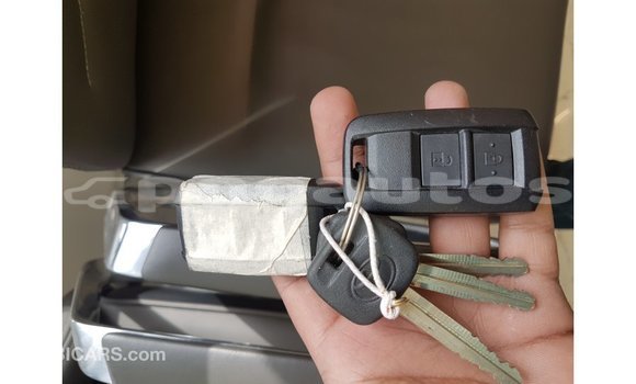 Buy Import Toyota Land Cruiser Beige Car in Import - Dubai in Enga Buy Import Toyota Land Cruiser Beige Car in Import - Dubai in Enga