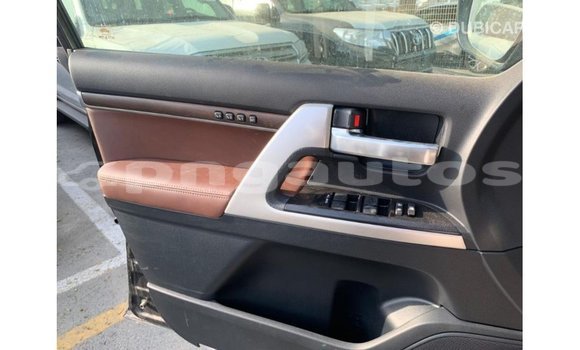 Buy Import Toyota Land Cruiser Black Car in Import - Dubai in Enga Buy Import Toyota Land Cruiser Black Car in Import - Dubai in Enga