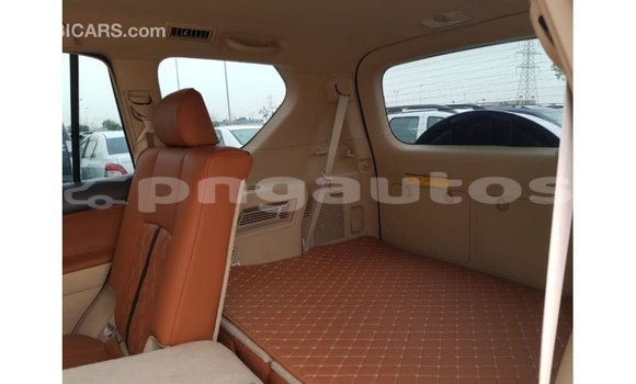 Buy Import Toyota Prado White Car in Import - Dubai in Enga Buy Import Toyota Prado White Car in Import - Dubai in Enga