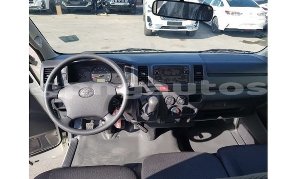 Buy Import Toyota Hiace White Car in Import - Dubai in Enga Buy Import Toyota Hiace White Car in Import - Dubai in Enga