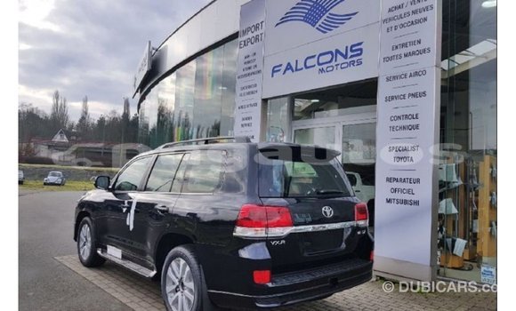 Buy Import Toyota Land Cruiser Black Car in Import - Dubai in Enga Buy Import Toyota Land Cruiser Black Car in Import - Dubai in Enga