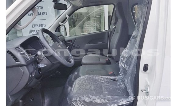 Buy Import Toyota Hiace White Car in Import - Dubai in Enga Buy Import Toyota Hiace White Car in Import - Dubai in Enga