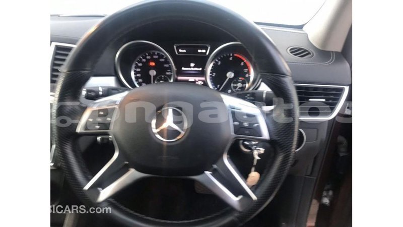 Big with watermark mercedes benz 190 enga import dubai 5517