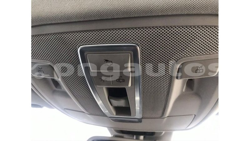 Big with watermark mercedes benz 190 enga import dubai 5517