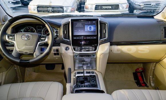 Buy Import Toyota Land Cruiser Black Car in Import - Dubai in Enga Buy Import Toyota Land Cruiser Black Car in Import - Dubai in Enga
