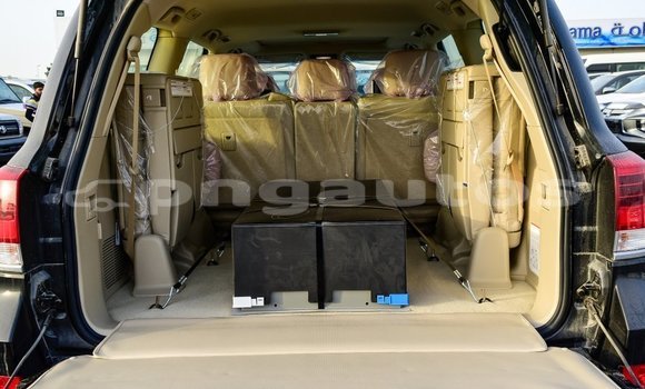 Buy Import Toyota Land Cruiser Black Car in Import - Dubai in Enga Buy Import Toyota Land Cruiser Black Car in Import - Dubai in Enga