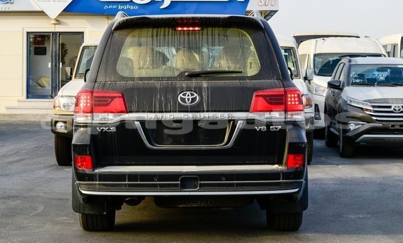 Buy Import Toyota Land Cruiser Black Car in Import - Dubai in Enga Buy Import Toyota Land Cruiser Black Car in Import - Dubai in Enga