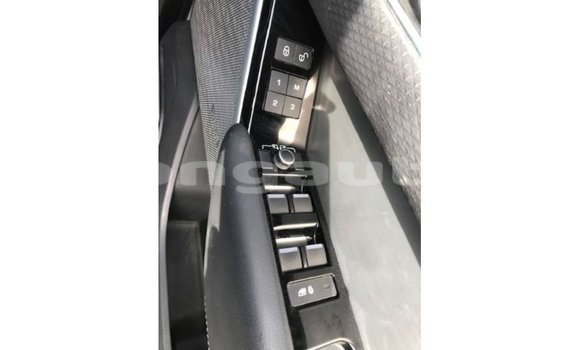 Buy Import Land Rover Range Rover White Car in Import - Dubai in Enga Buy Import Land Rover Range Rover White Car in Import - Dubai in Enga