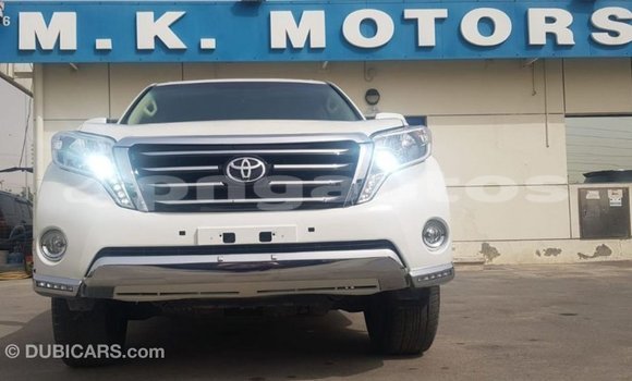 Buy Import Toyota Land Cruiser White Car in Import - Dubai in Enga Buy Import Toyota Land Cruiser White Car in Import - Dubai in Enga
