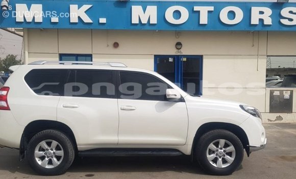 Buy Import Toyota Land Cruiser White Car in Import - Dubai in Enga Buy Import Toyota Land Cruiser White Car in Import - Dubai in Enga