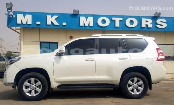 Buy Import Toyota Land Cruiser White Car in Import - Dubai in Enga Buy Import Toyota Land Cruiser White Car in Import - Dubai in Enga