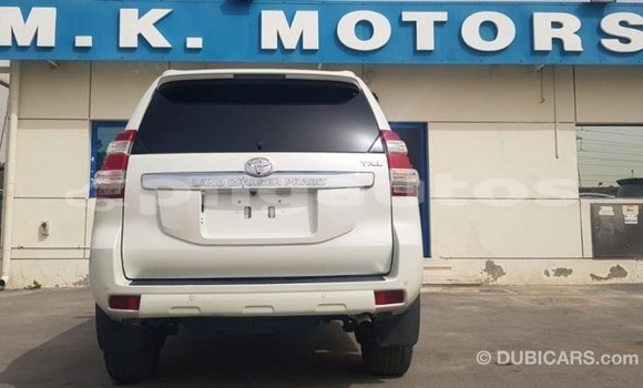 Buy Import Toyota Land Cruiser White Car in Import - Dubai in Enga Buy Import Toyota Land Cruiser White Car in Import - Dubai in Enga